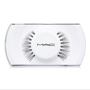 ✨🆕💖MAC COSMETICS MAC LASH 81 CHARMER LASH💖